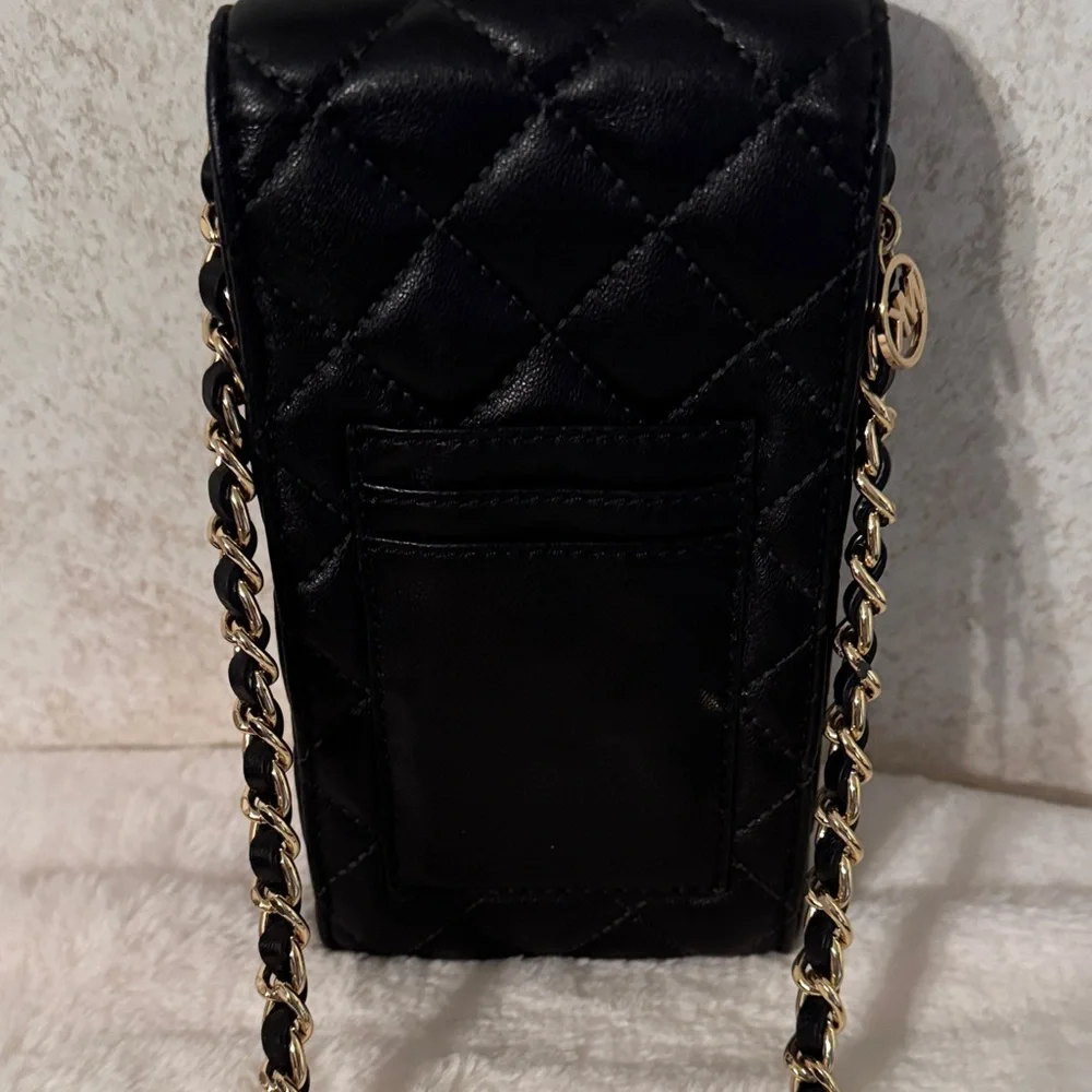 Micheal Kors Chic Black Quilted Crossbody Bag with Chain Strap - Picture 5 of 7